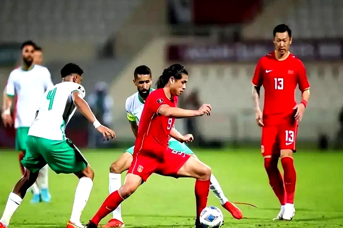 关于足球比赛胜者再次证明自己的实力，表现出色，备受关注和期待的信息