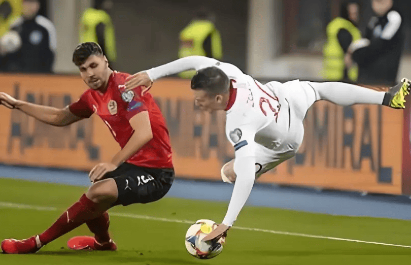 世俱杯参赛资格-篮球锦标赛：土耳其队小胜日本的简单介绍