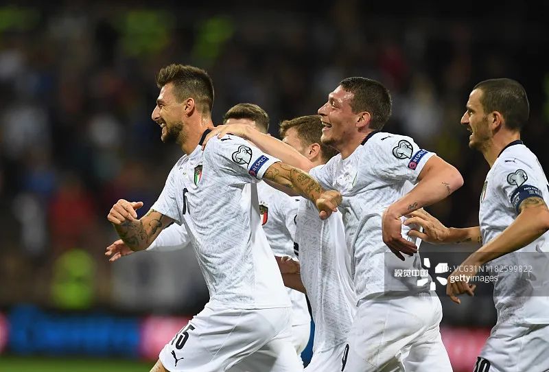 世俱杯直播-荷兰战波兰，争夺小组头号位置的简单介绍