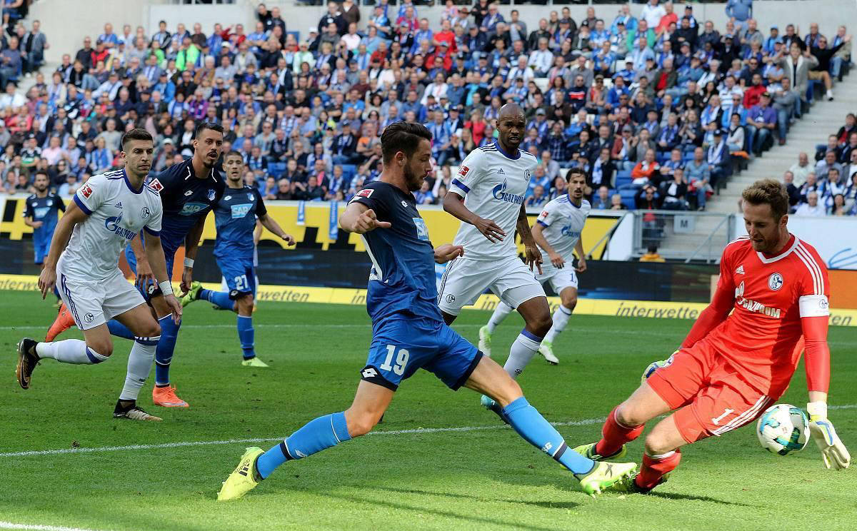 世俱杯冠军-沙尔克坐镇主场，稳扎稳打力争胜利的简单介绍