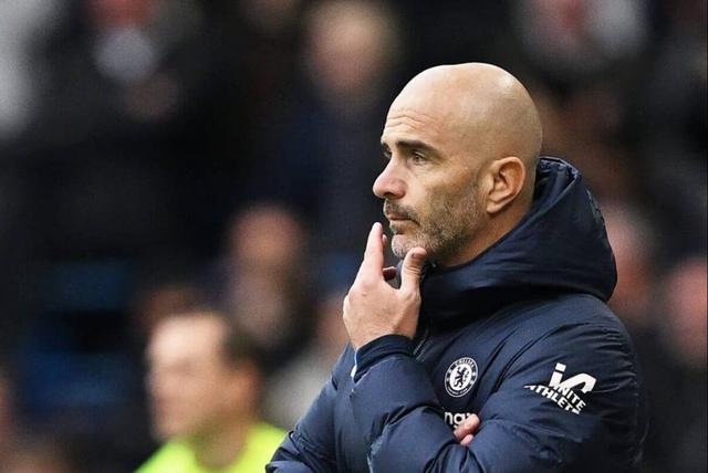 切尔西防线表现不佳，主帅需改进战术