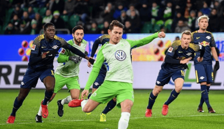 世俱杯改制-霍芬海姆取得胜利，继续领跑联赛的简单介绍