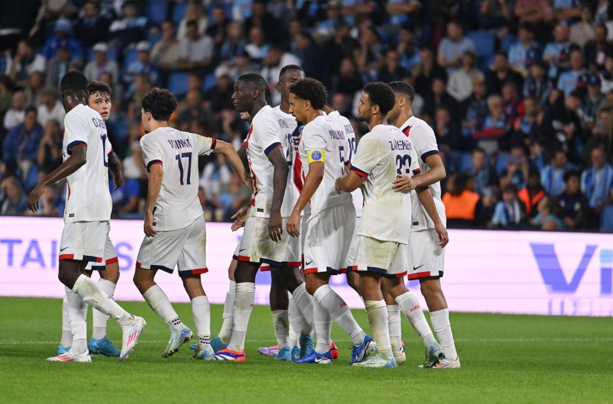 巴黎战平圣埃蒂安，争夺冠军