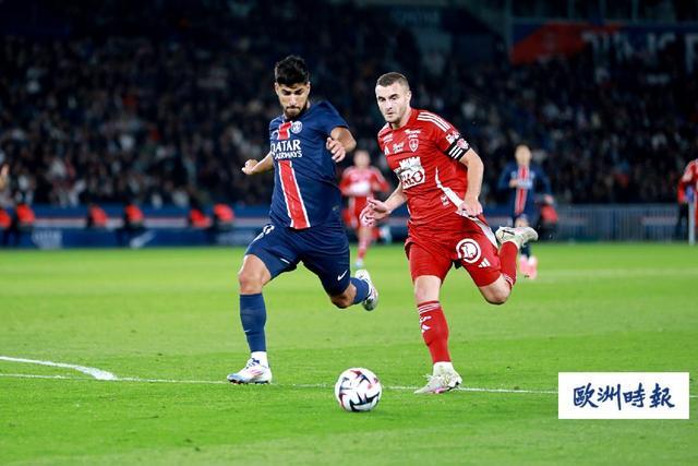 世俱杯官网-巴黎圣日耳曼战胜对手，稳居榜首