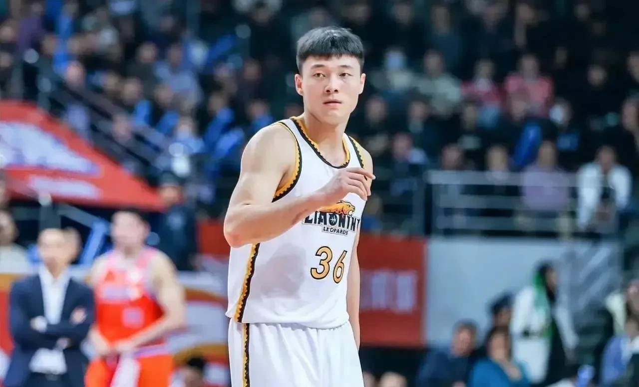 世俱杯改制-广州队再胜辽宁队，保持不败领先