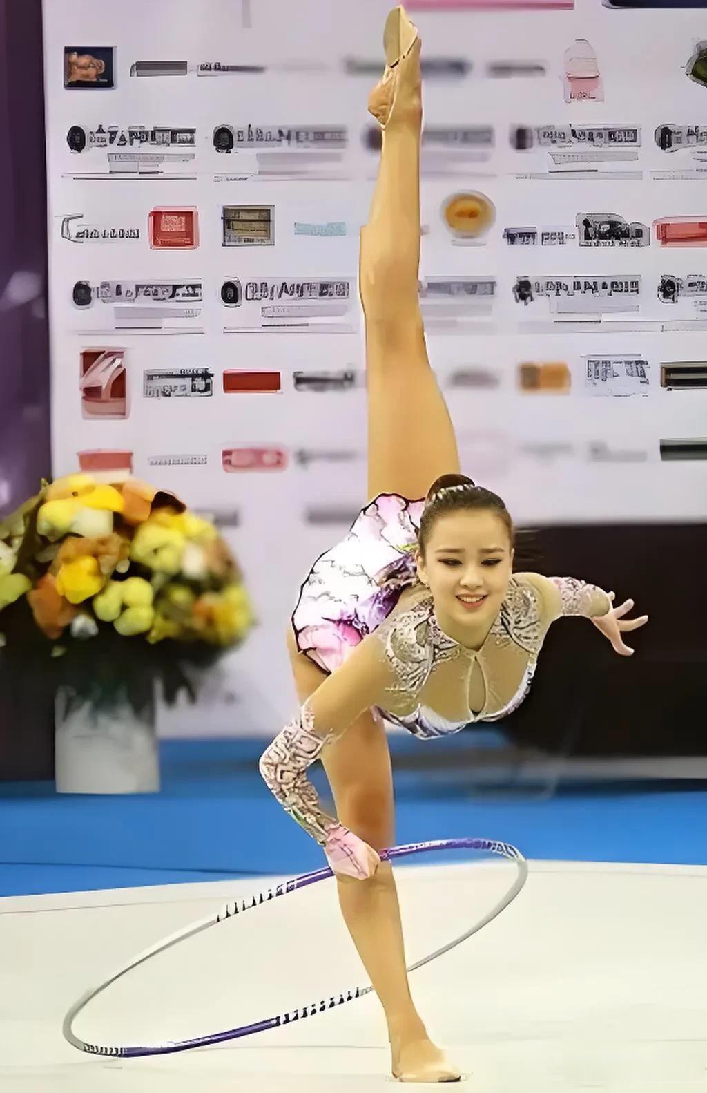 激动人心！女子体操决赛比分胶着