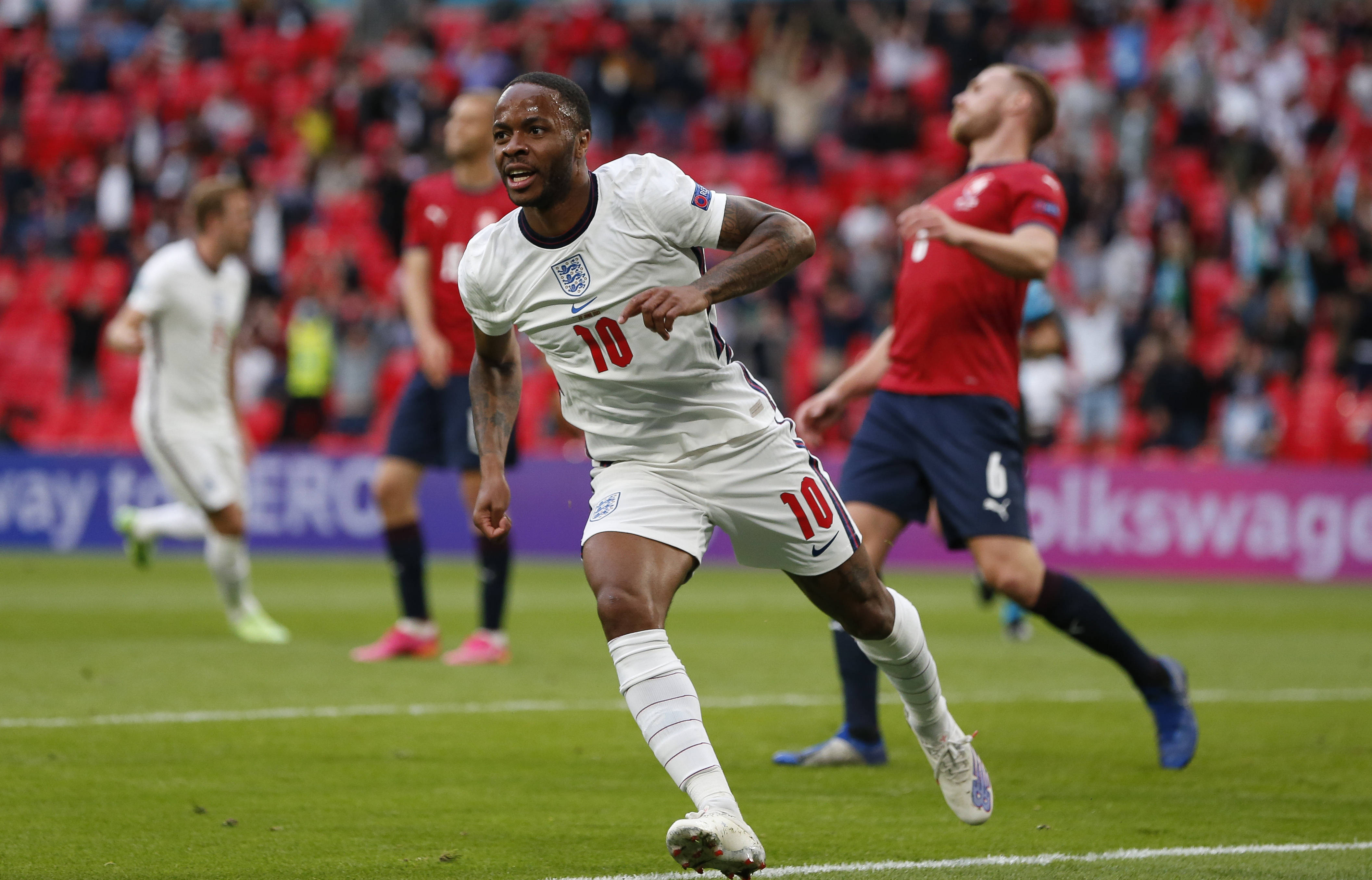 世俱杯-欧洲足球联赛中赛果令人振奋！