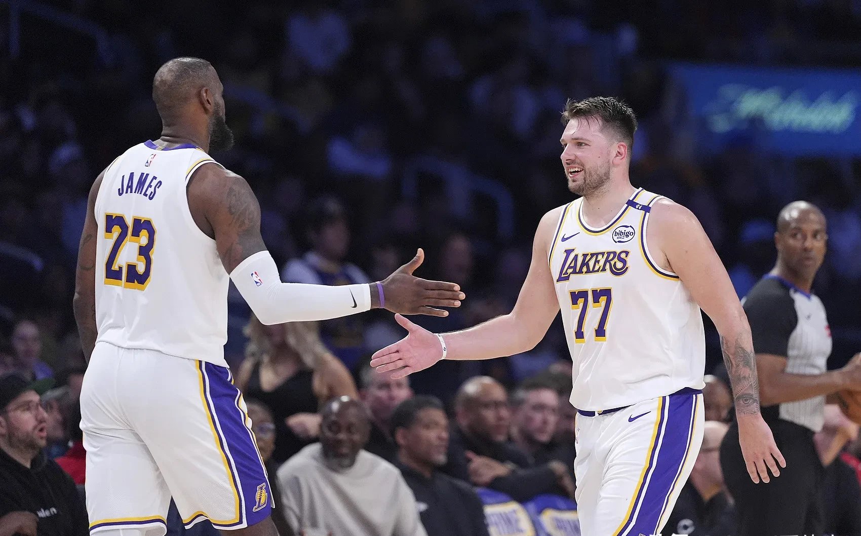 世俱杯奖金-湖人队大腿伤势好转，将带领球队冲击总冠军的简单介绍