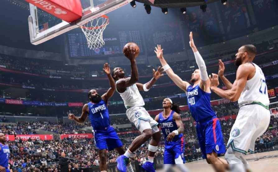 世俱杯分组-塔什干火车头豪取大胜，势不可挡