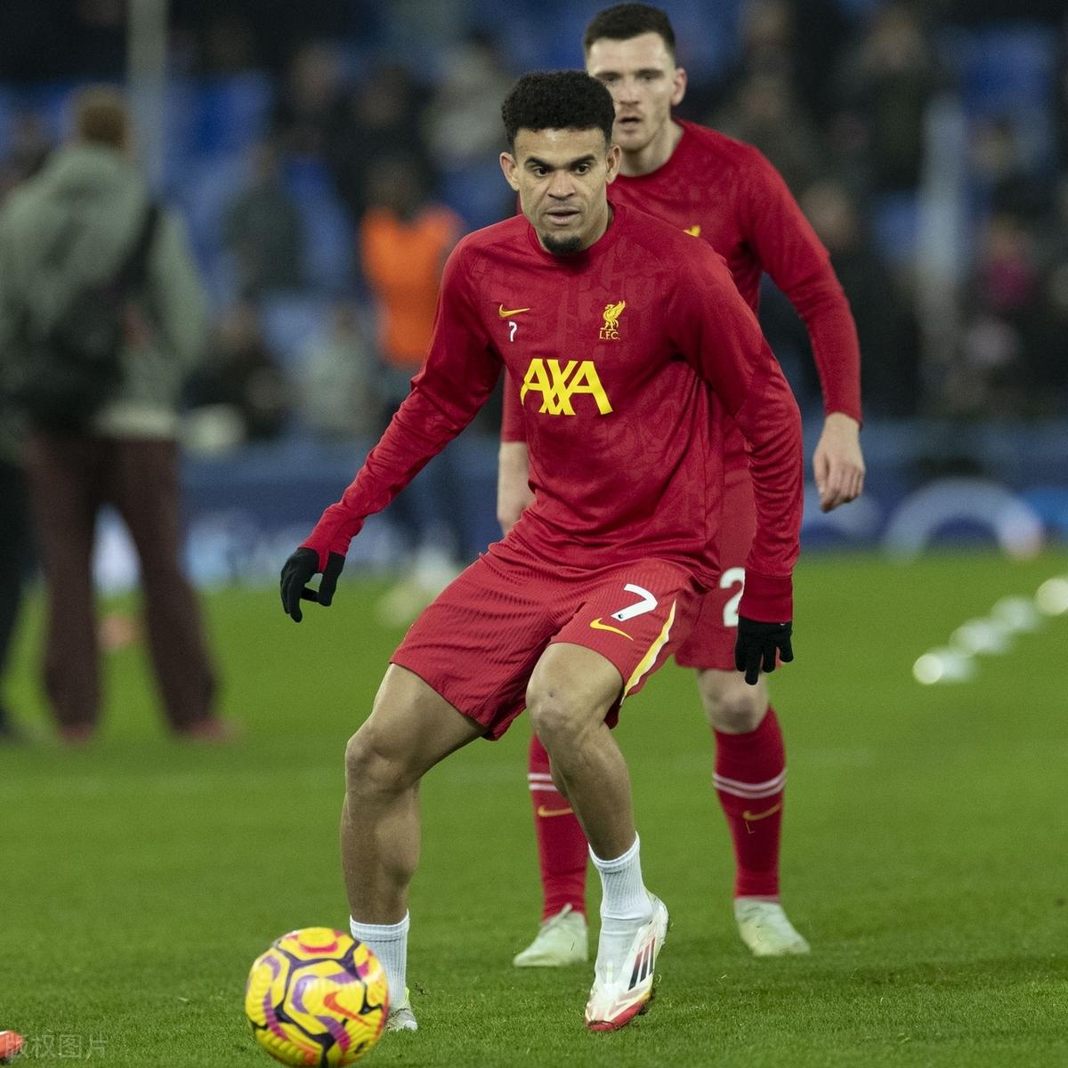 利物浦主场轻松击败狼队，英超争冠形势明朗的简单介绍