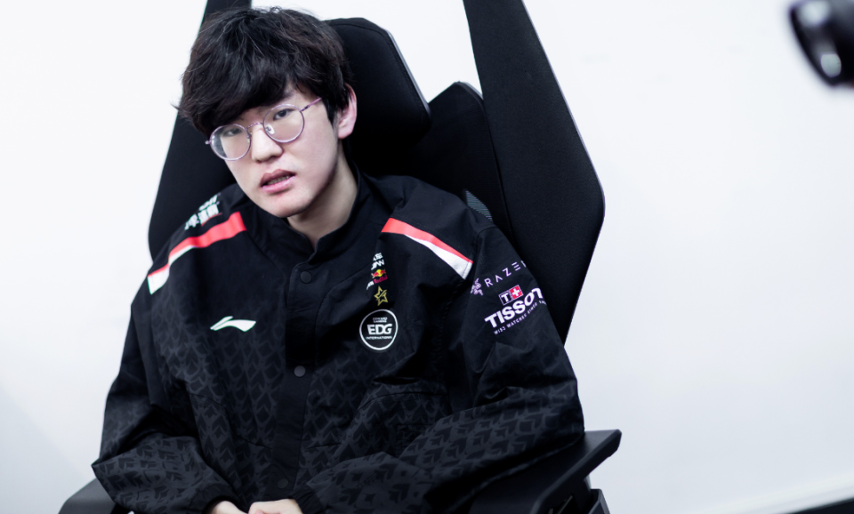 世俱杯2025-关于EDG力克BLG，Hanssama线上压制力十足宿敌对决小组赛，点燃全场激情的信息