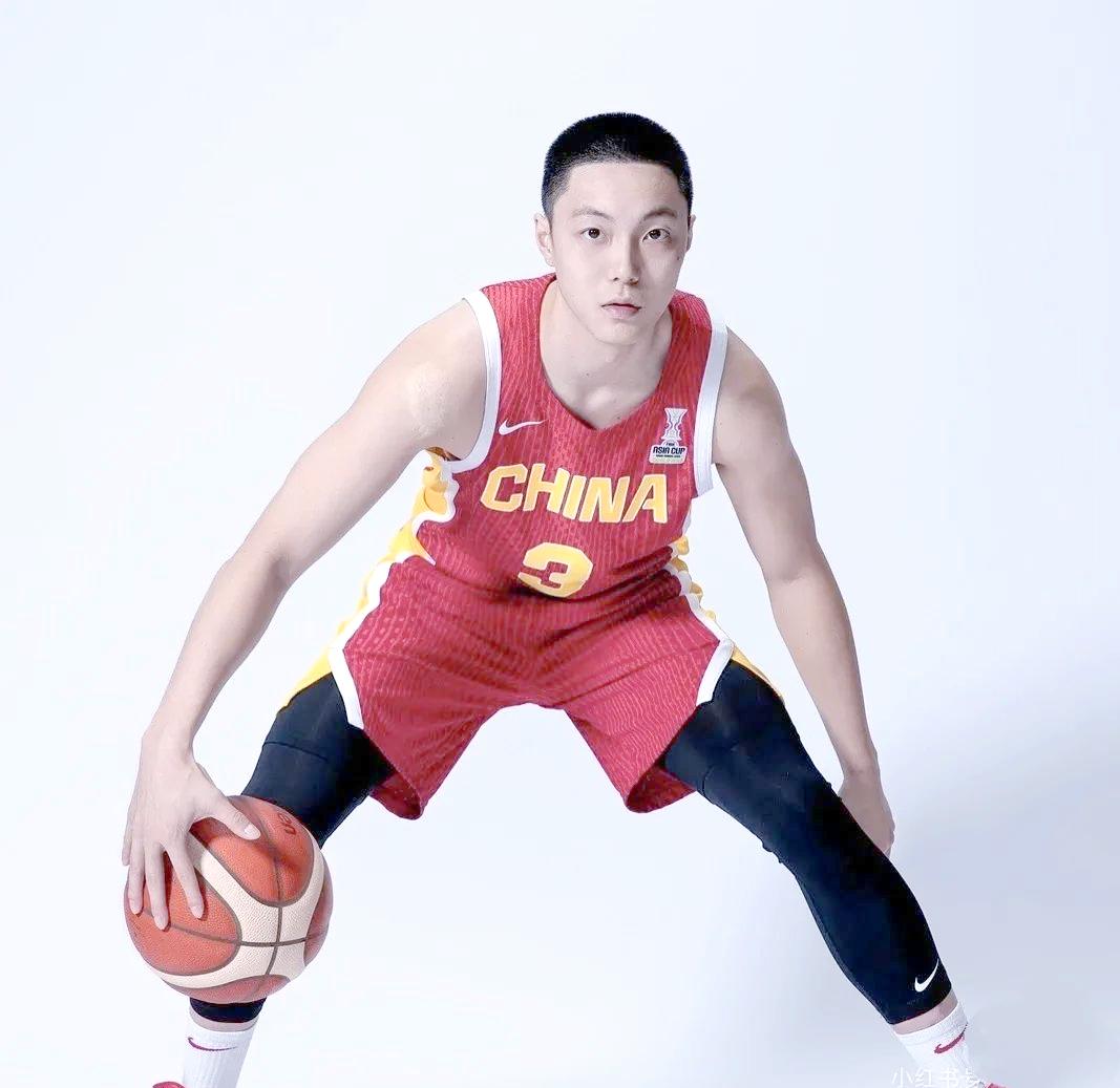 球员在比赛中展现出的个人魅力