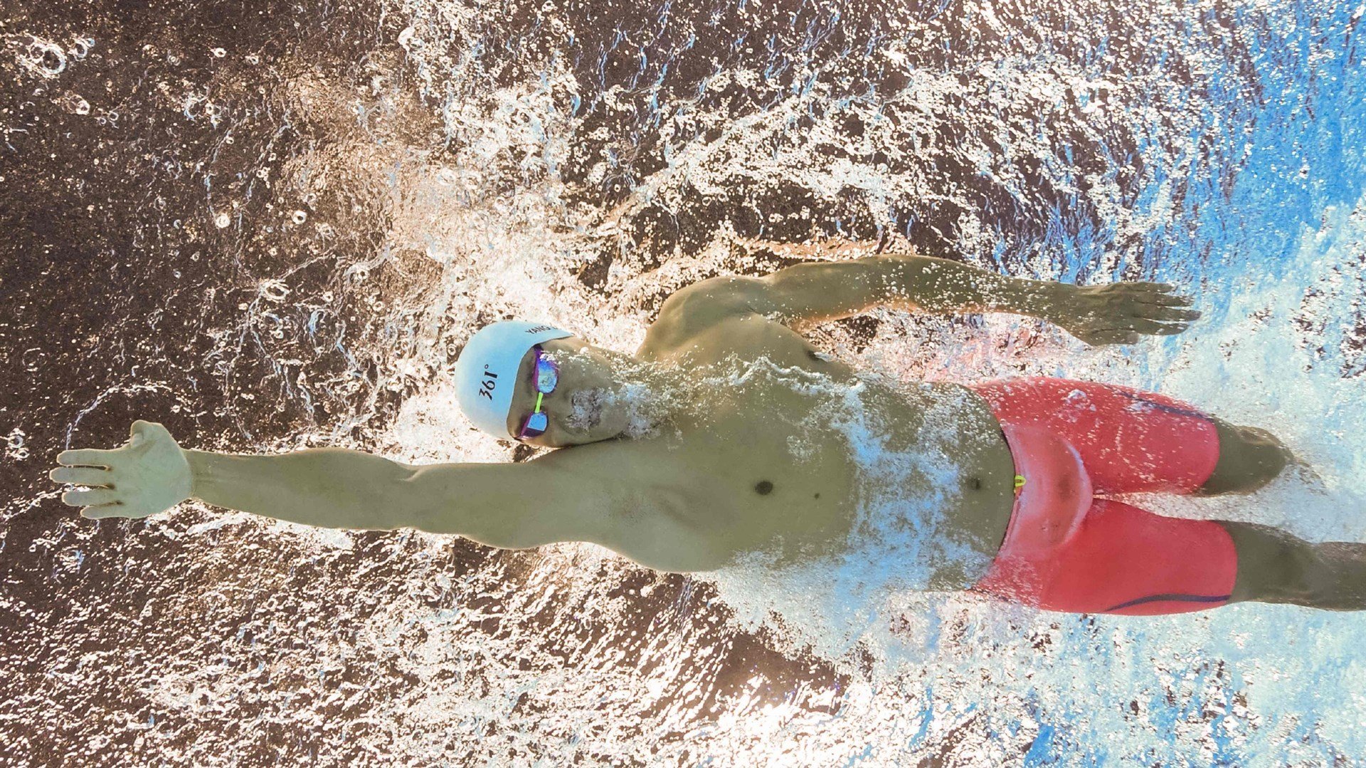 世俱杯时间-年度焦点之战之夜，福登关键战不手软，一剑封喉定乾坤