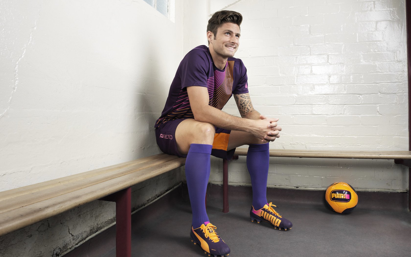 世俱杯冠军-永恒的对手，唯一的战友，当波尔披上中国队战袍